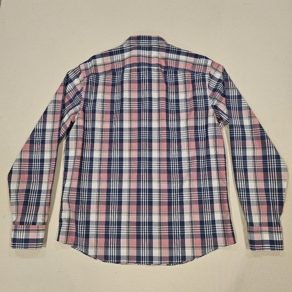 UNTUCKit Wrinkle Free Button Down L - Picture 5 of 5
